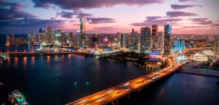 Waldorf Astoria | Downtown Miami